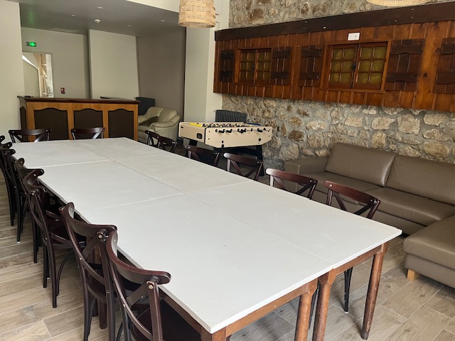 Chambres Hotes Ain 01 Gites groupes L'Auberge - 16 personnes-5 chambres