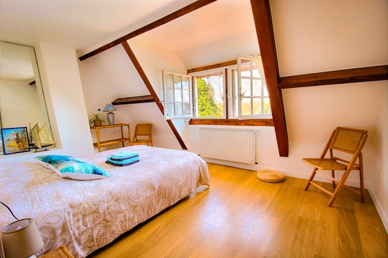 Chambres Hotes Calvados 14 Gîte 15 pers. piscine chauffée, tennis et parc