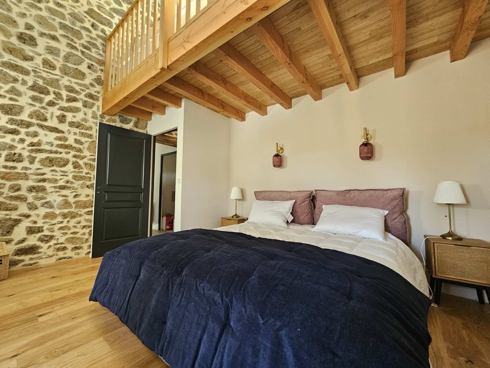 Chambres Hotes Creuse 23 Le Granit des Champs - Grand gîte avec piscine